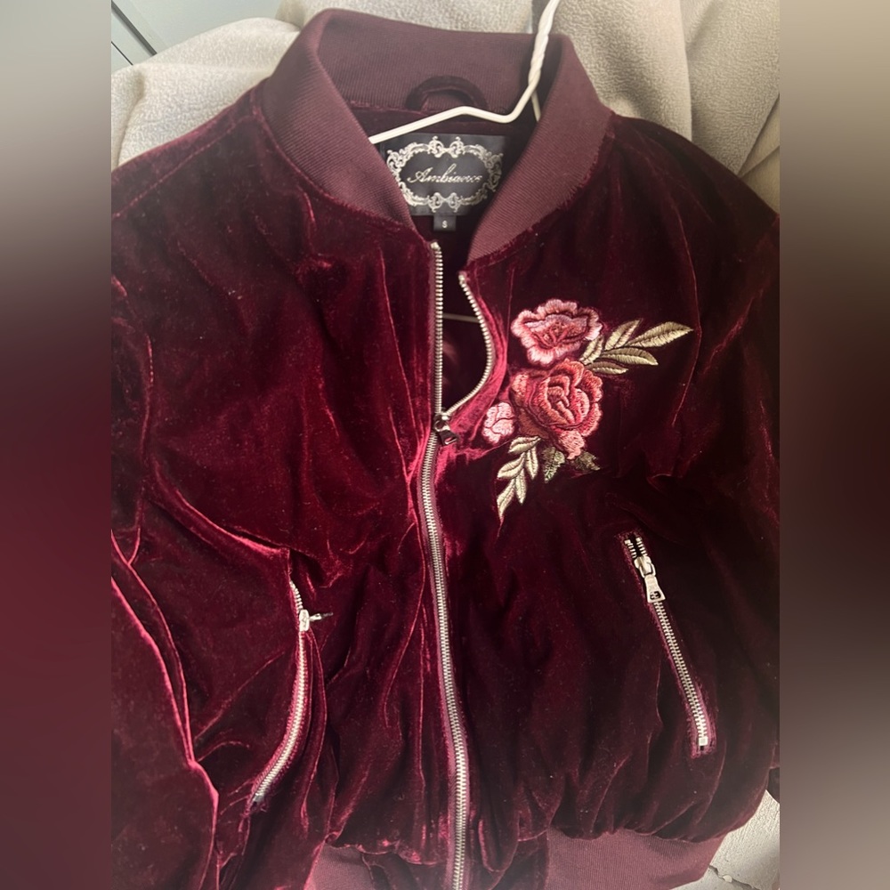 Velvet jacket - Picture 1 of 3